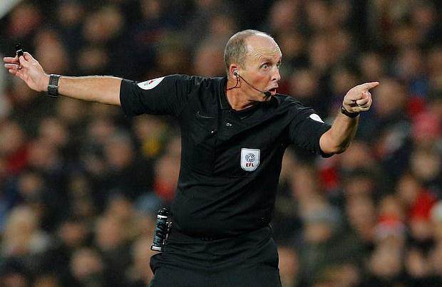 vip 注册地址-迪恩即将封哨，这位“热刺球迷”究竟是怎样的裁判？