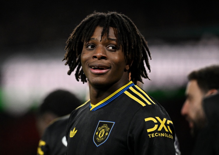 曼晚：曼联还在评估多尔古的伤势，现阶段还未确定具体伤缺时间